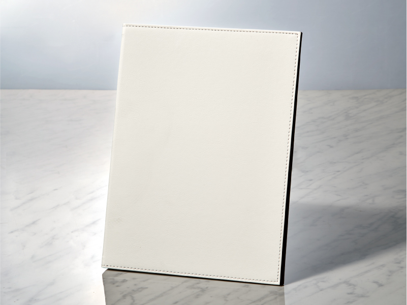 ホワイトAL12 | 記念に残るA4ファイルタイプのカタログギフト『レザリエ』